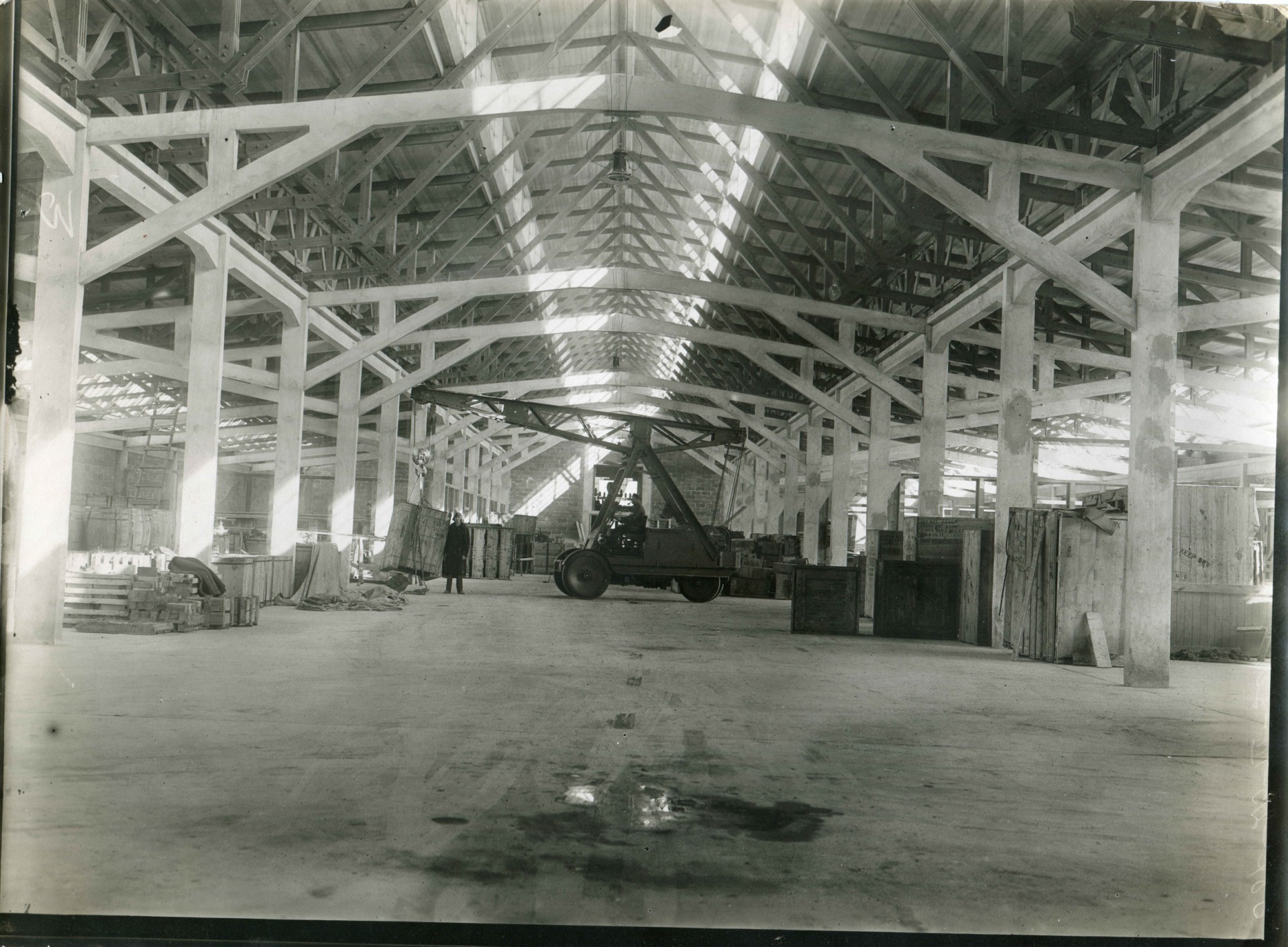 Волгоградский тракторный завод в 1930. Сталинградский тракторный завод 1942. Сталинградский тракторный завод. Тракторный завод волгоград сталинградская битва. Сталинградский тракторный завод 1930.